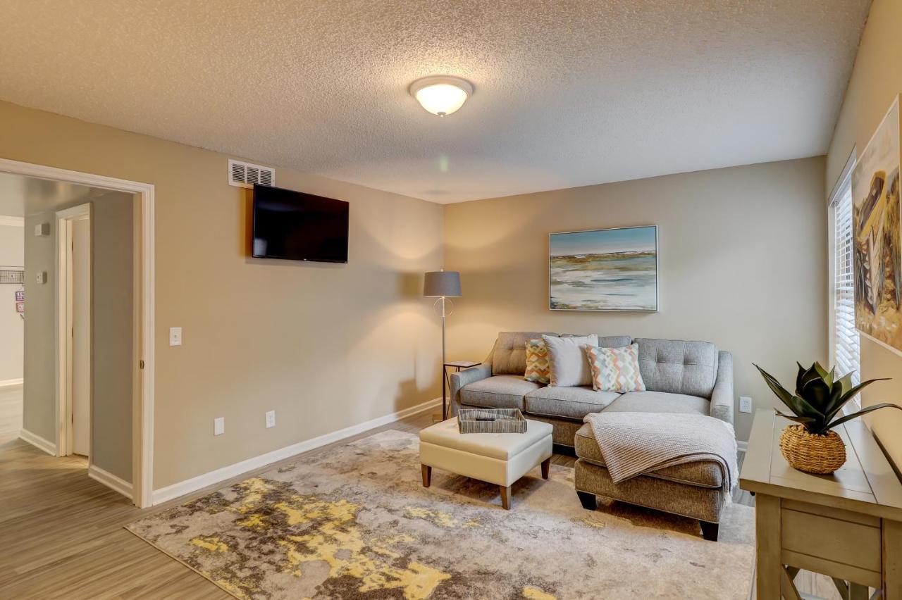 #111 Elaborate Condo Ideal Location 2Brm/2 Parking Hilton Head Island Exterior photo